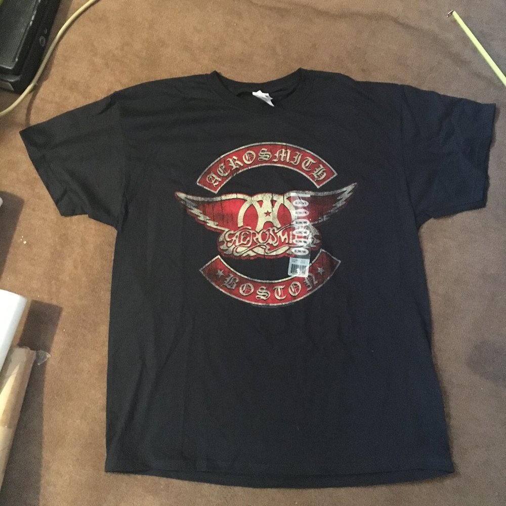 Aerosmith t shirt, Boston *** 100% of proceeds go to Music Cares